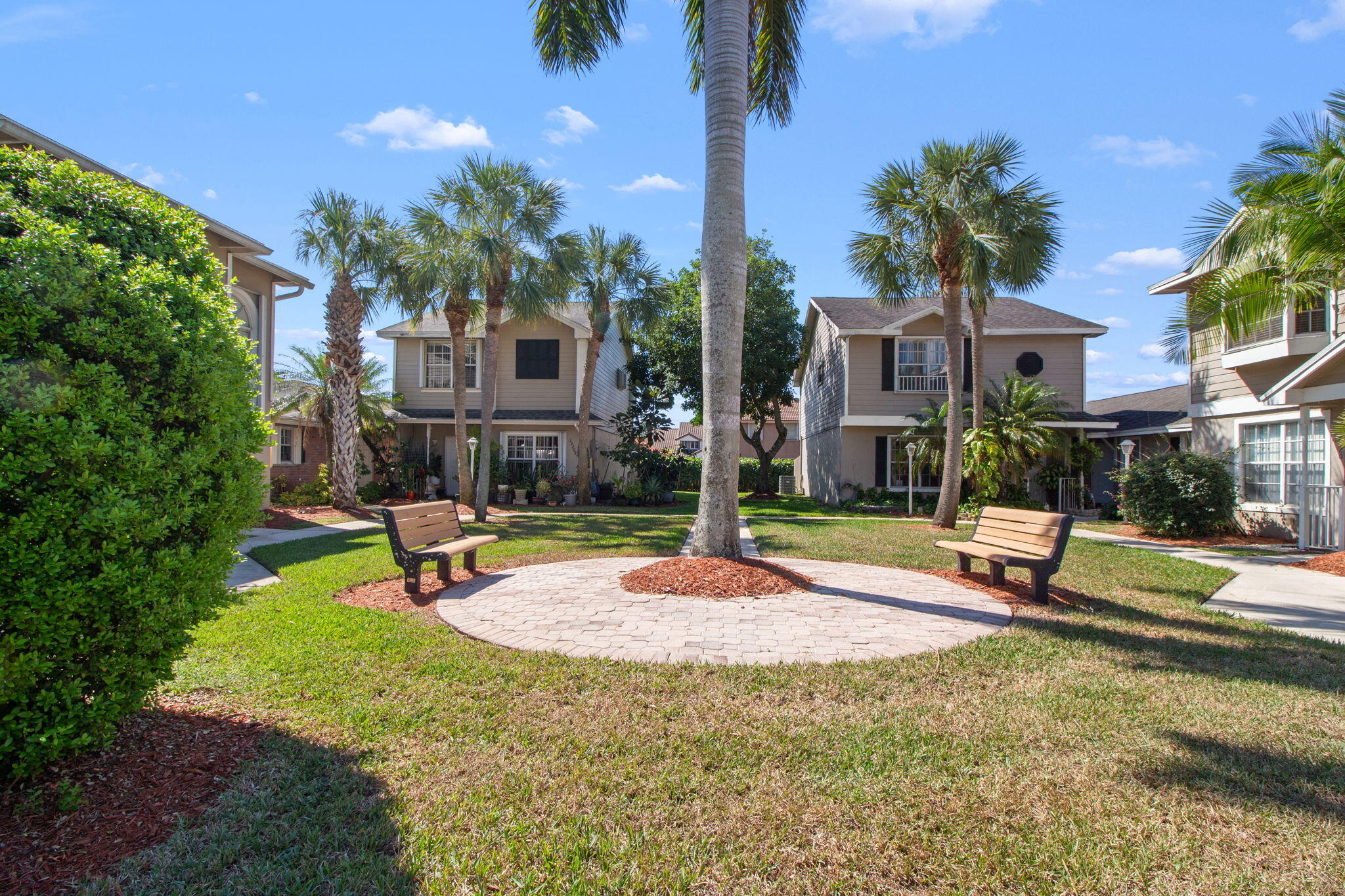 TWIN FOUNTAINS REPLAT - Residential