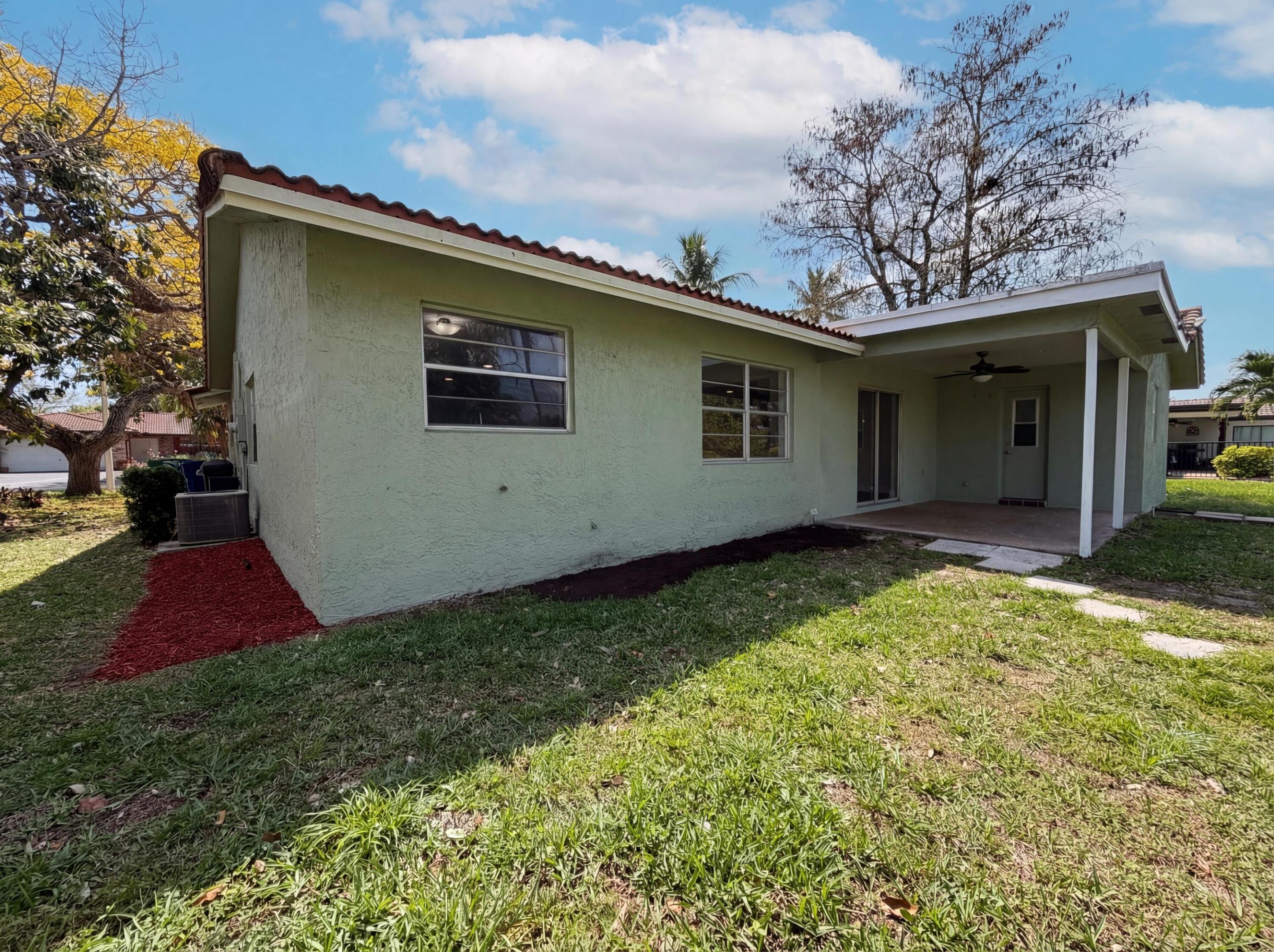 OAK WOOD 80-39 B - Residential