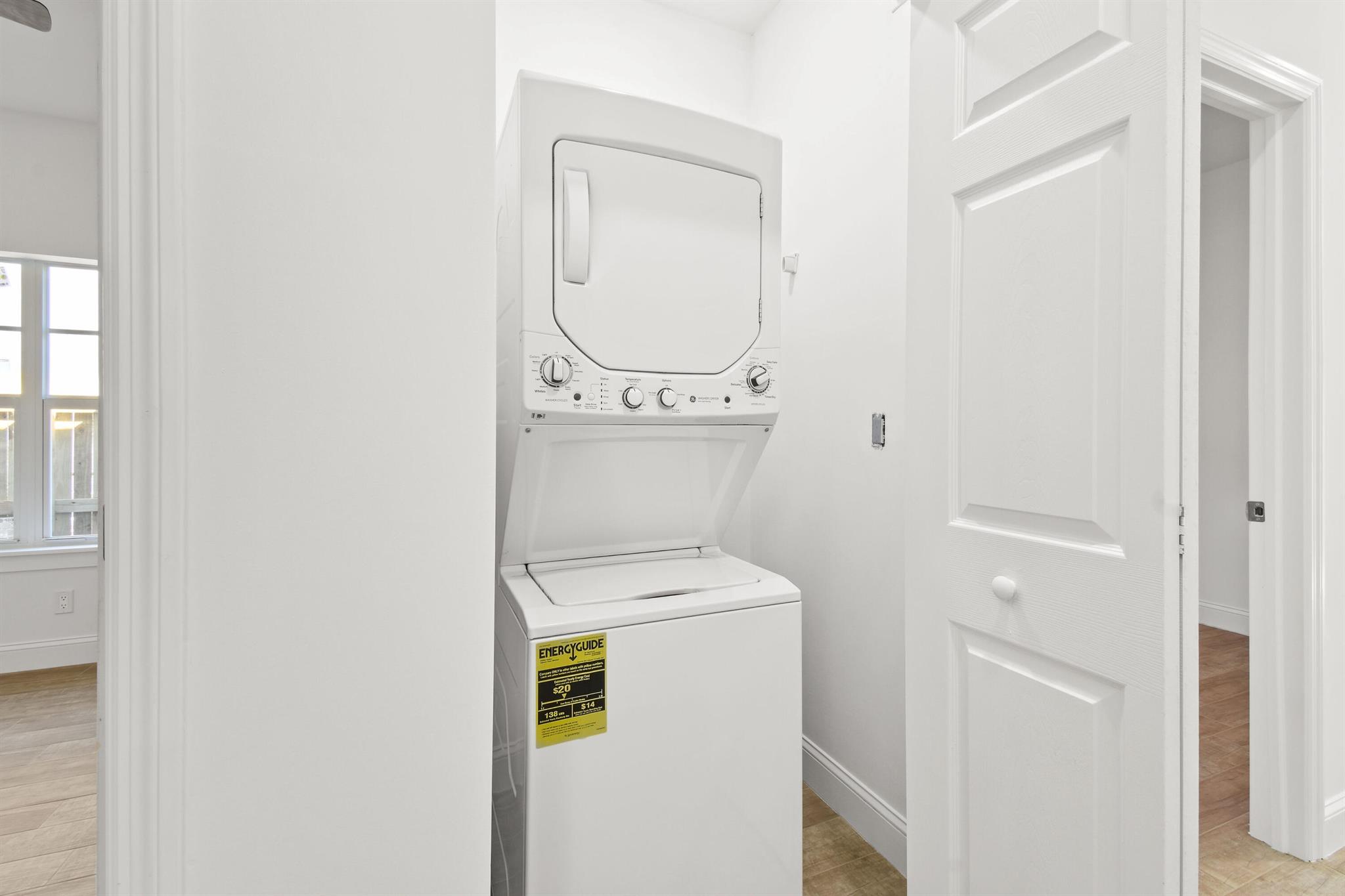 CLOWS ADD TO WPB - Residential Lease