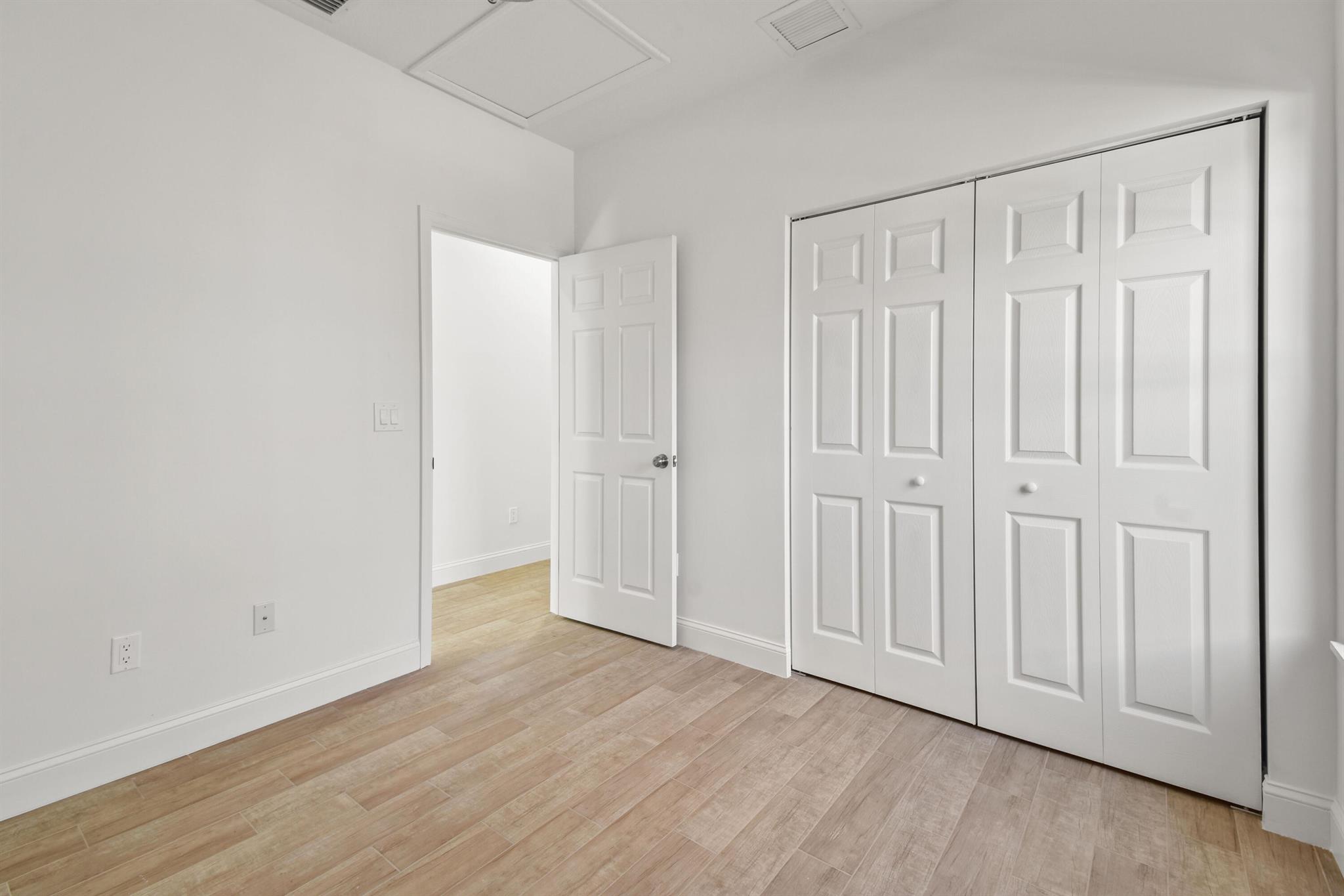 CLOWS ADD TO WPB - Residential Lease