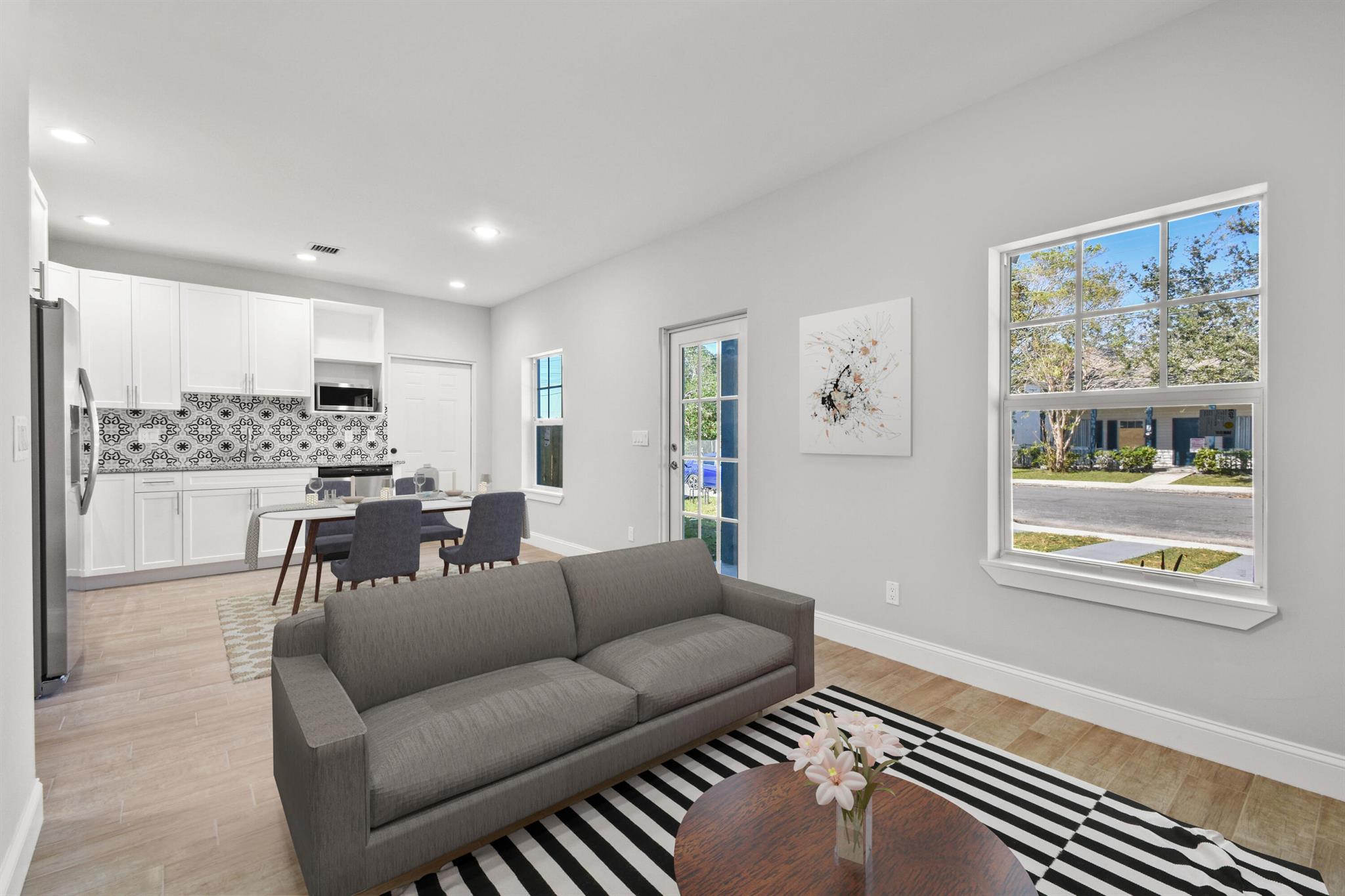 CLOWS ADD TO WPB - Residential Lease