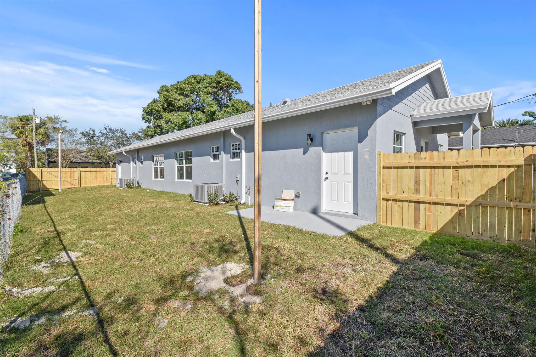 CLOWS ADD TO WPB - Residential Lease