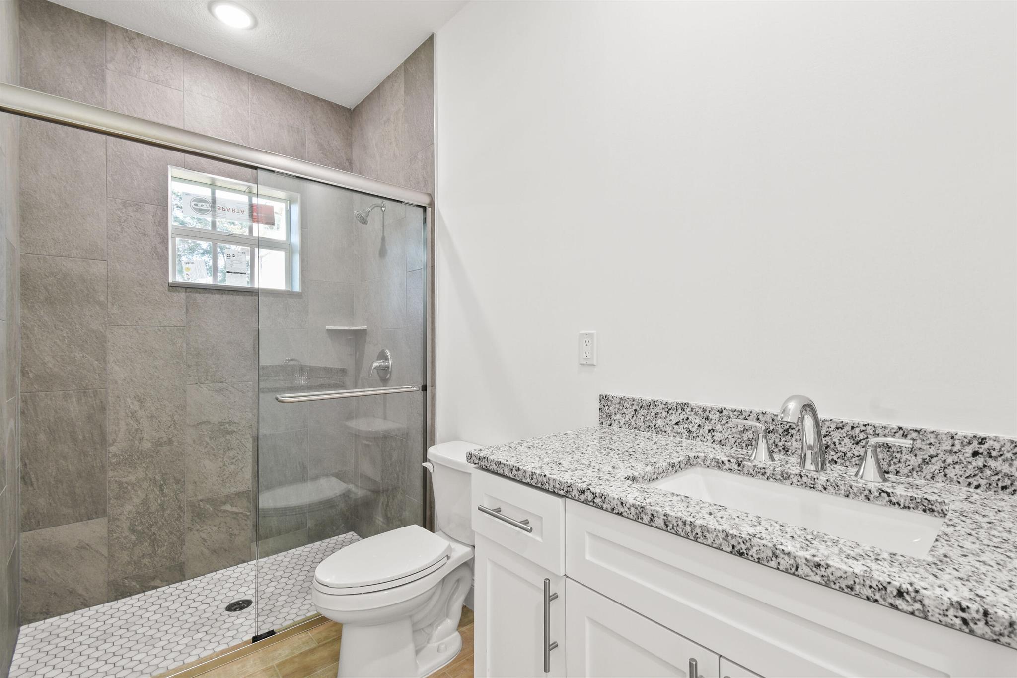 CLOWS ADD TO WPB - Residential Lease