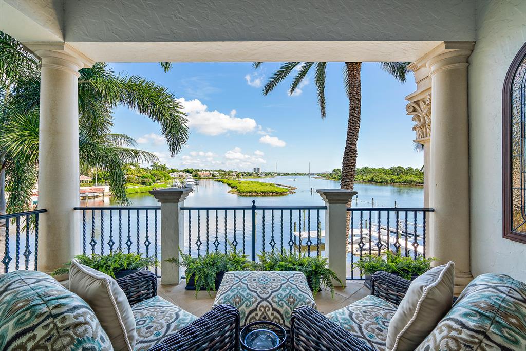 Admirals Cove - Residential