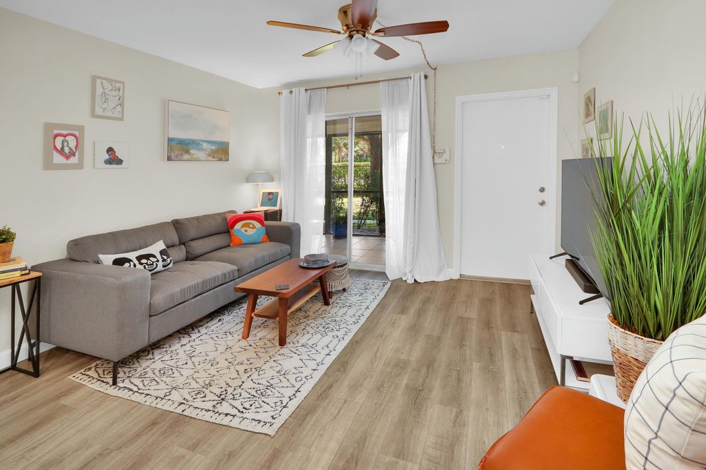 Photo of 6392 Chasewood Drive #D, Jupiter, FL 33458 (MLS # B26024220)