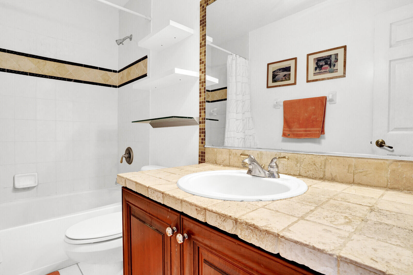 LIBERTY BAY - Residential