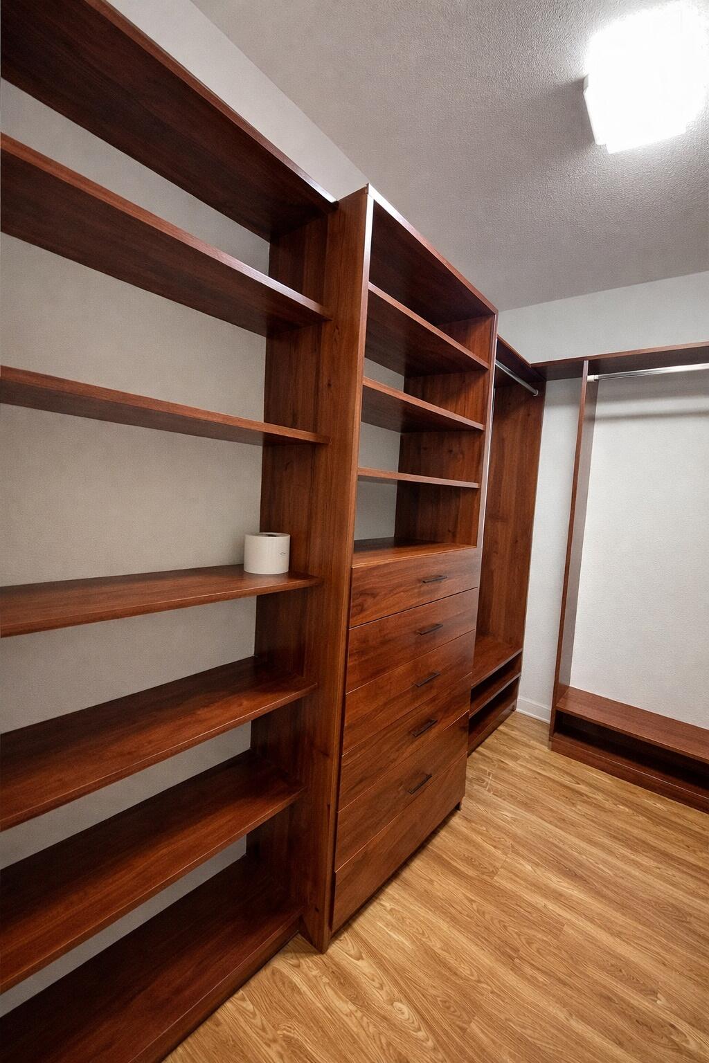 LEXINGTON PLACE - Residential Lease