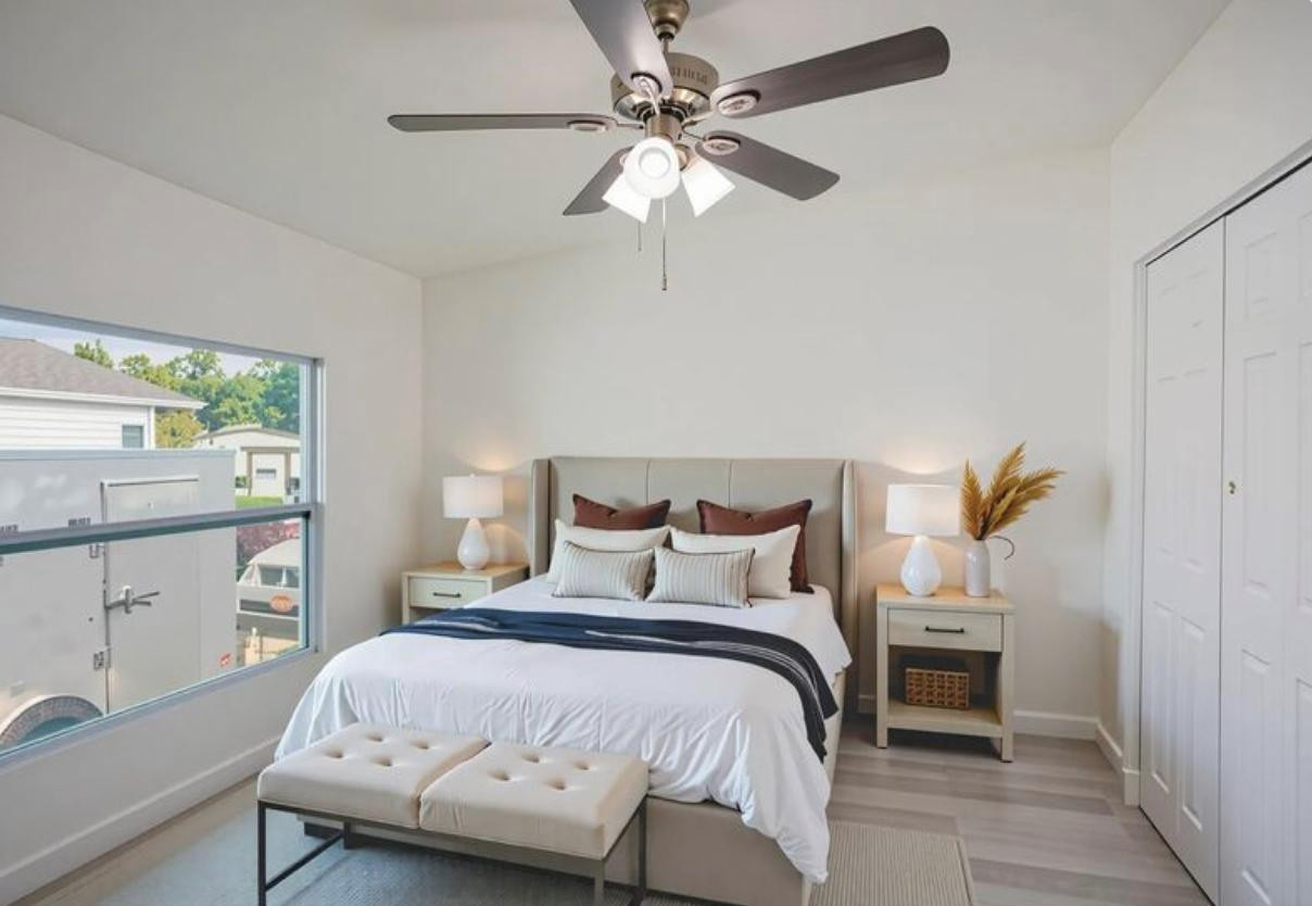 GATEWAY ESTATES PK CONDO DESC - Residential