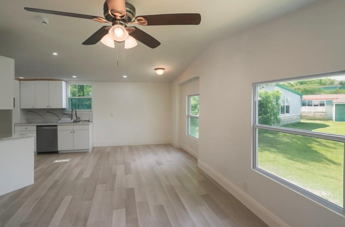 35250 SW 177 Court, Homestead, FL, 33034/$280,000 3 35250 SW 177 Court