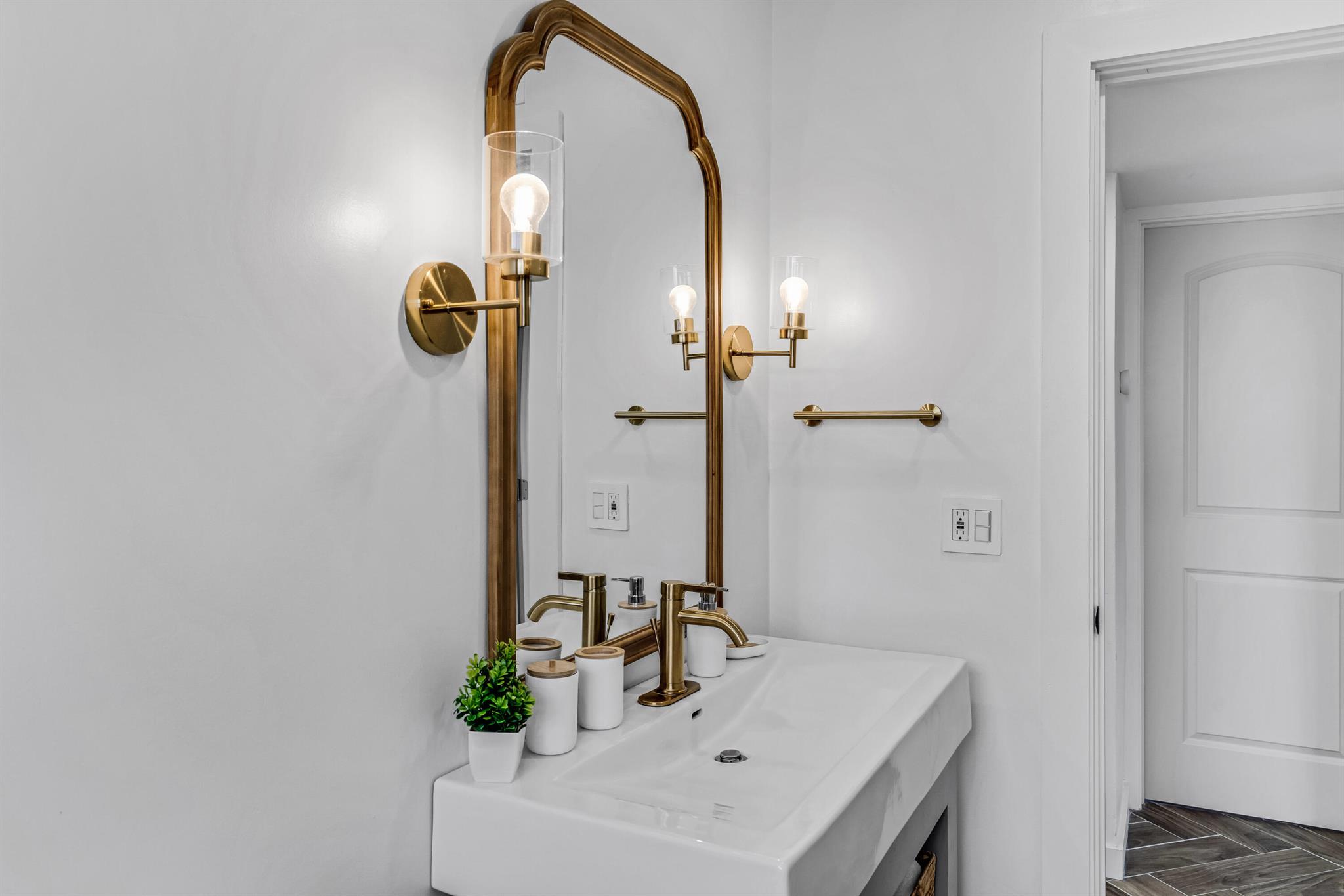 PALM SPRINGS VILLAGE 4 - Residential