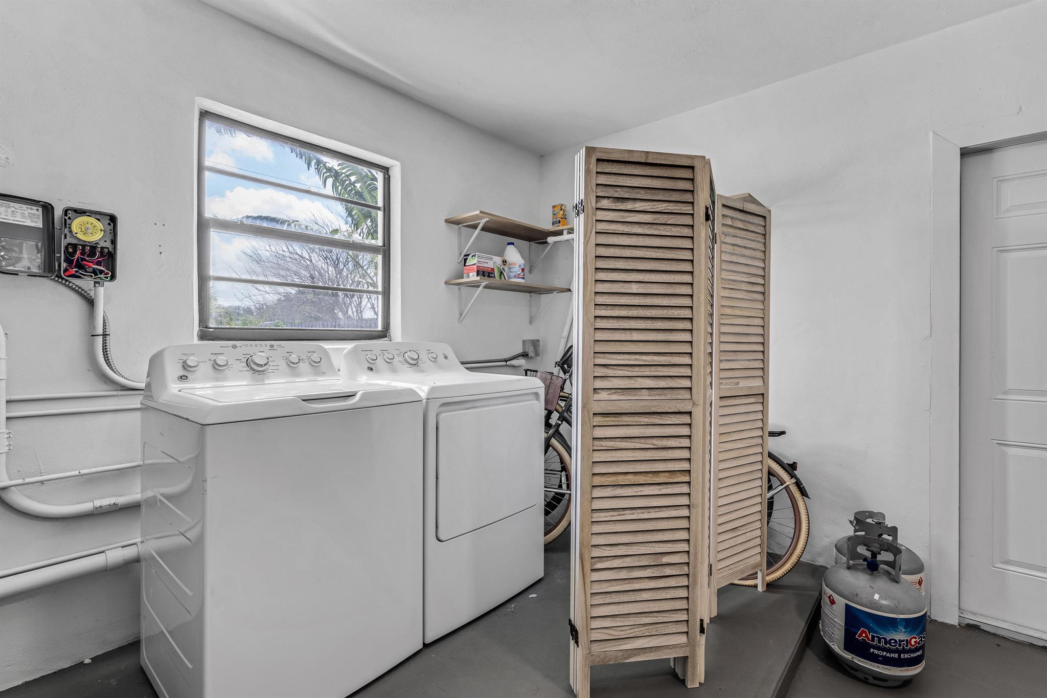 PALM SPRINGS VILLAGE 4 - Residential