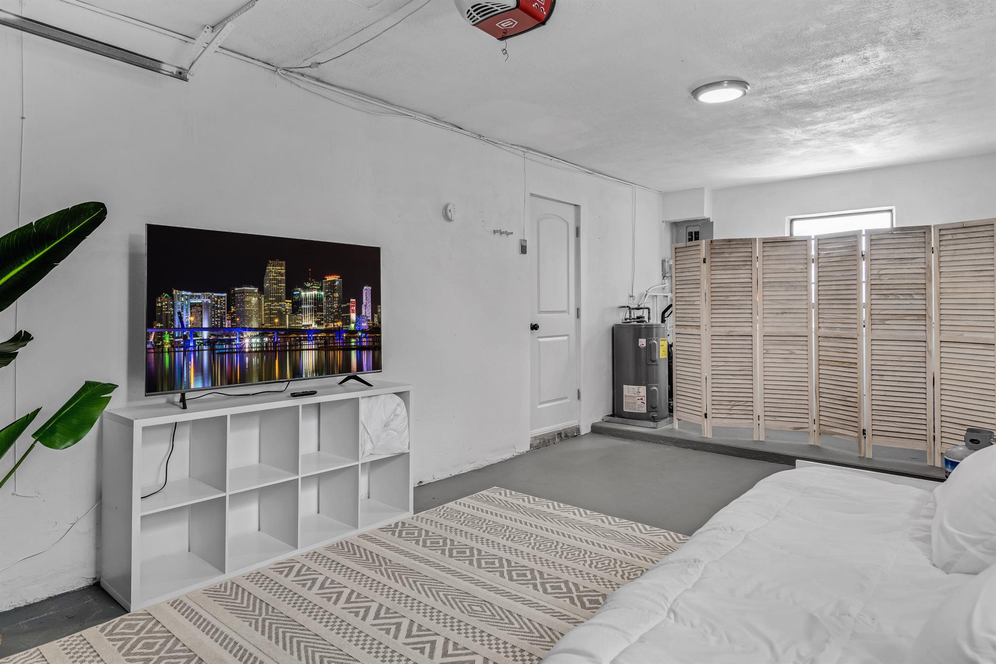 PALM SPRINGS VILLAGE 4 - Residential