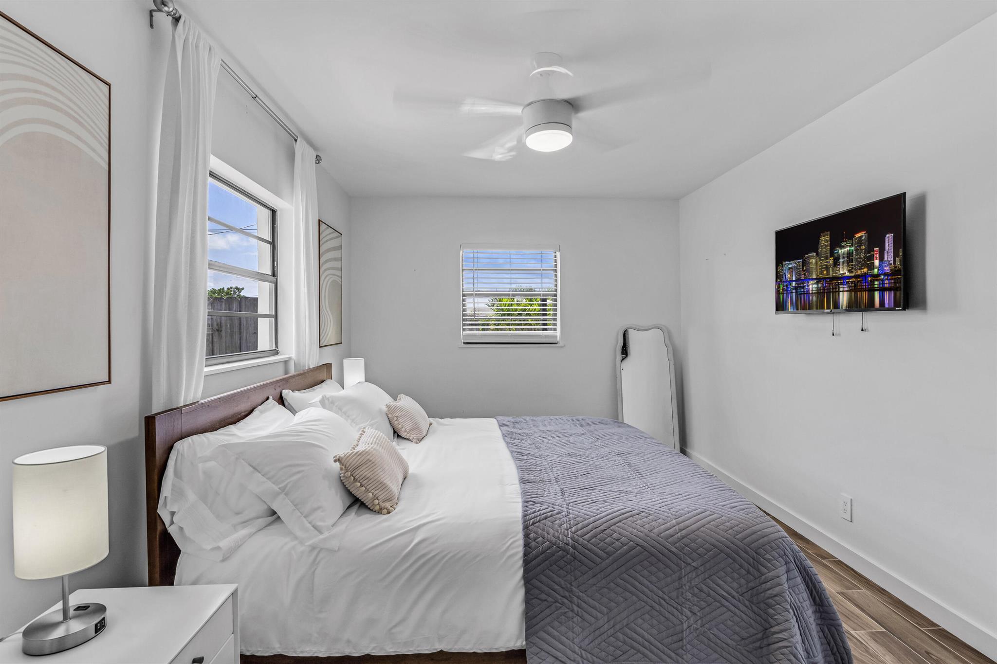 PALM SPRINGS VILLAGE 4 - Residential