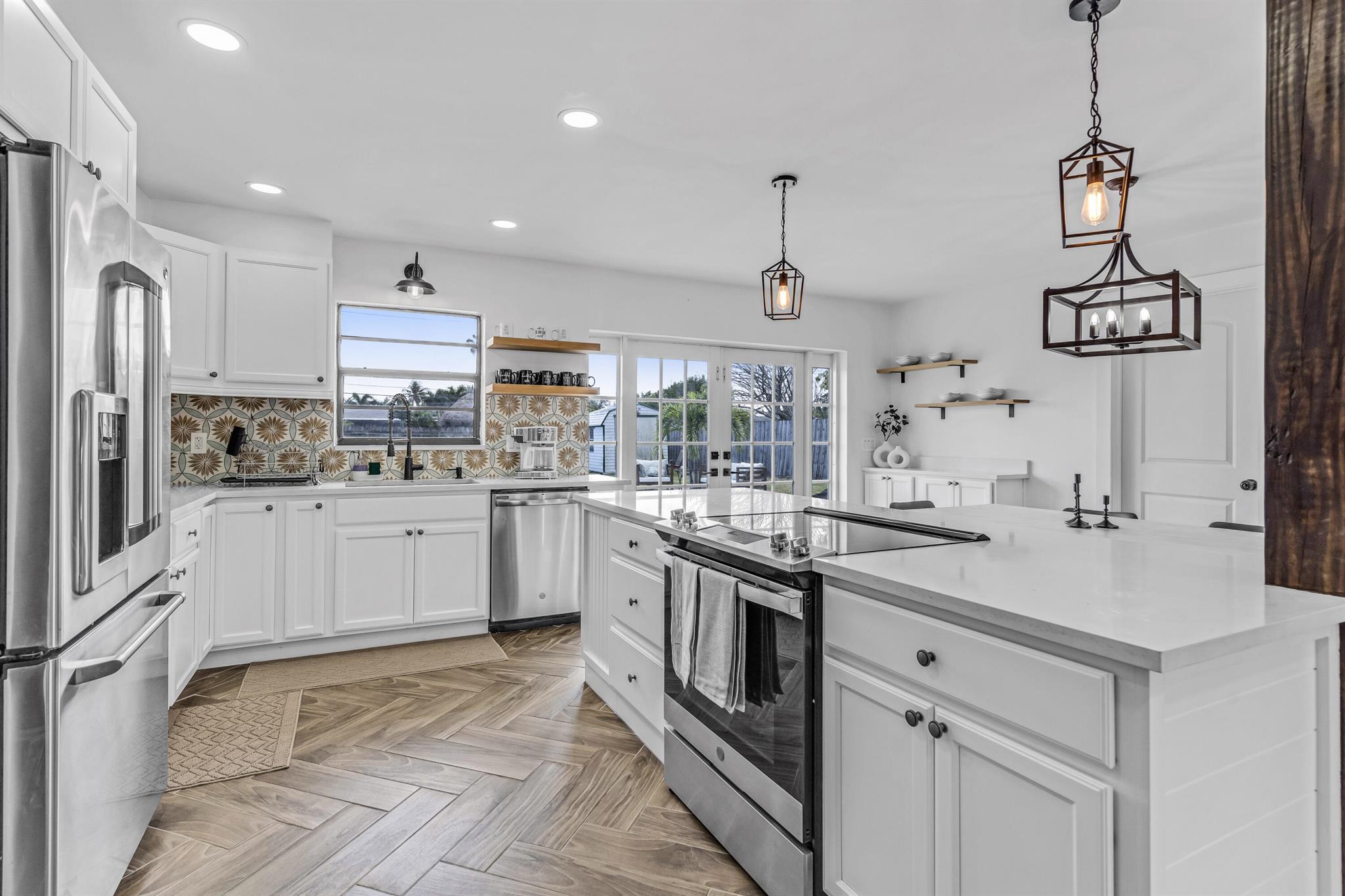 PALM SPRINGS VILLAGE 4 - Residential