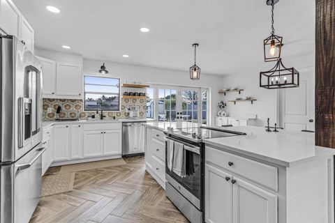 337 Cypress Lane Palm Springs FL 33461