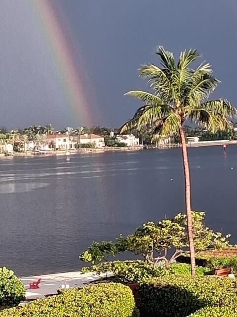 7020 Half  Moon Circle 410 Hypoluxo FL 33462