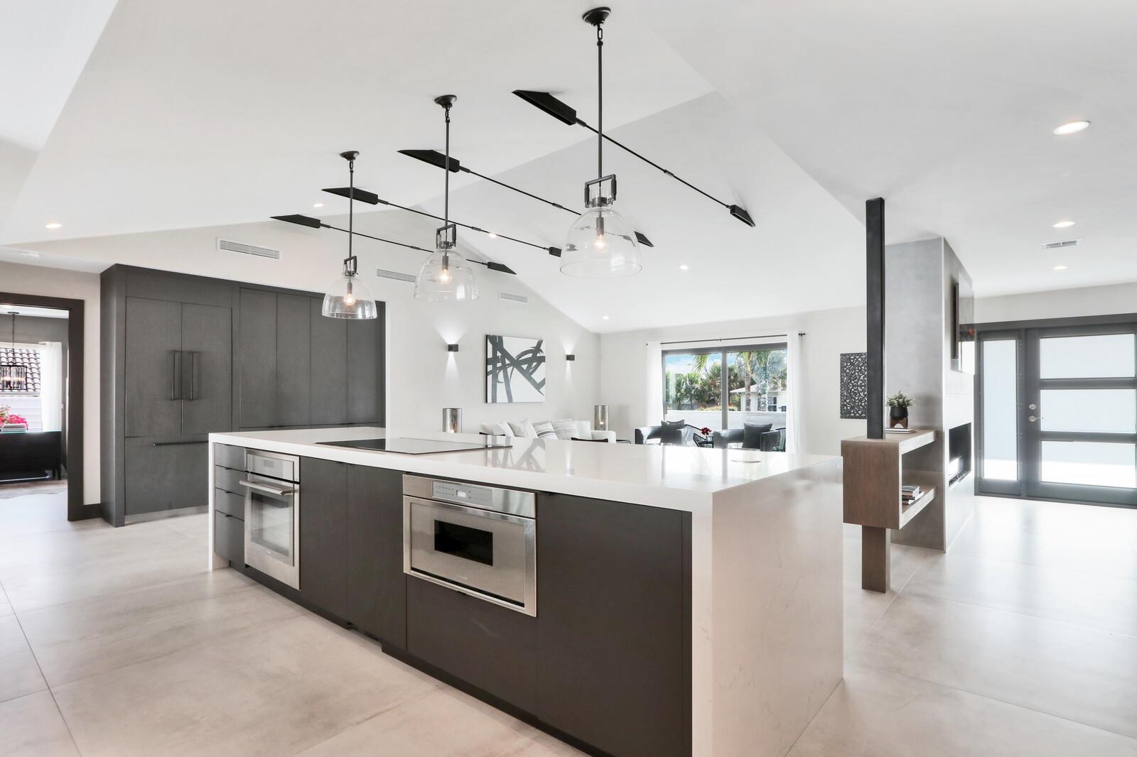TOMKUS - Residential Lease