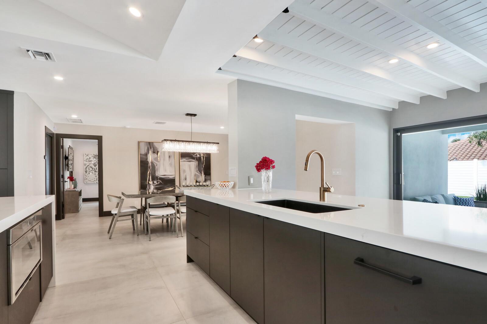 TOMKUS - Residential Lease