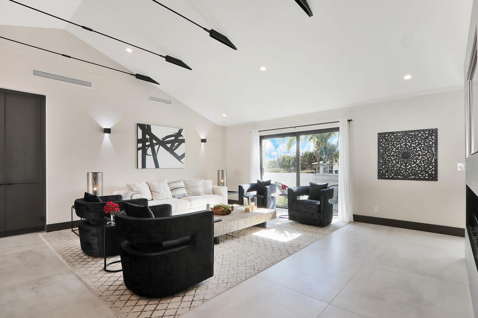 TOMKUS - Residential Lease