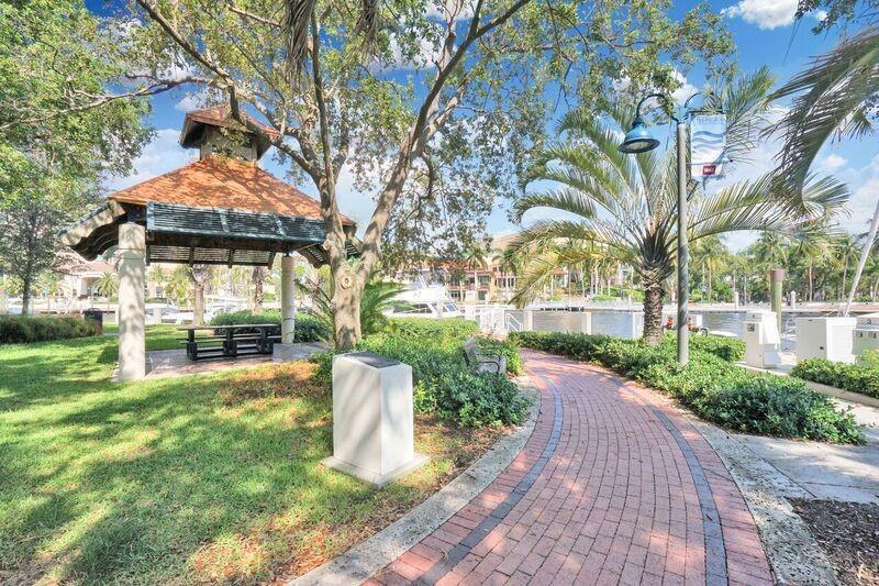 ESPLANADE ON THE NEW RIVER CONDO - Residential