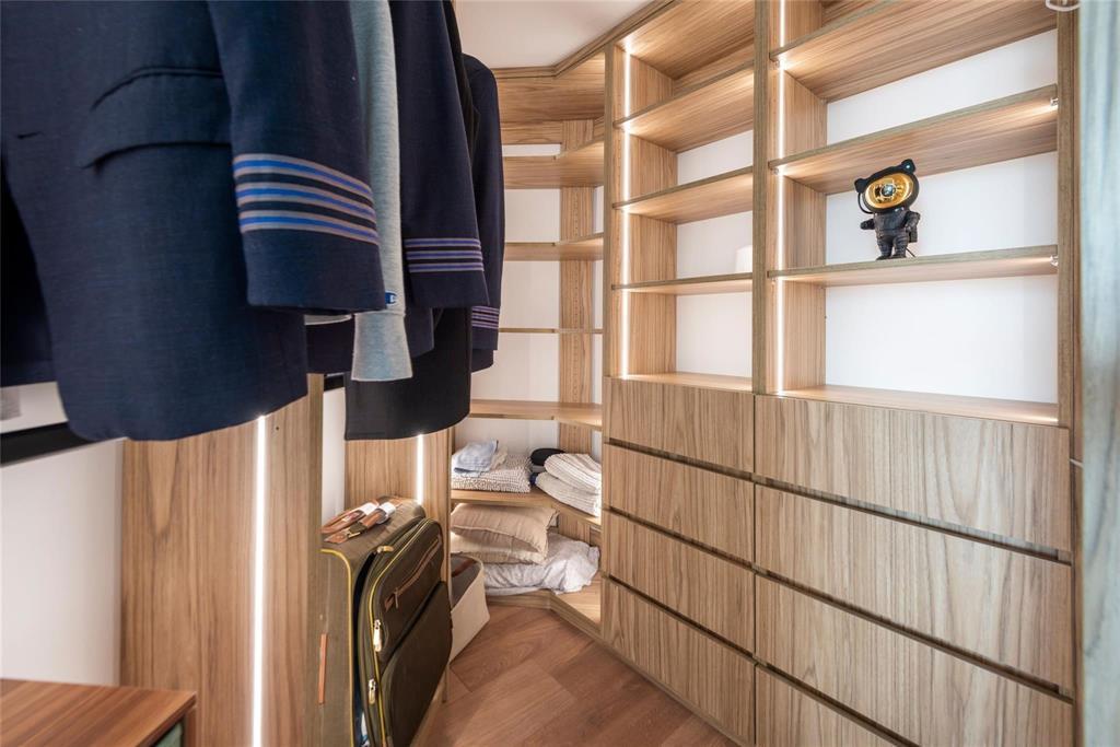 ESPLANADE ON THE NEW RIVER CONDO - Residential