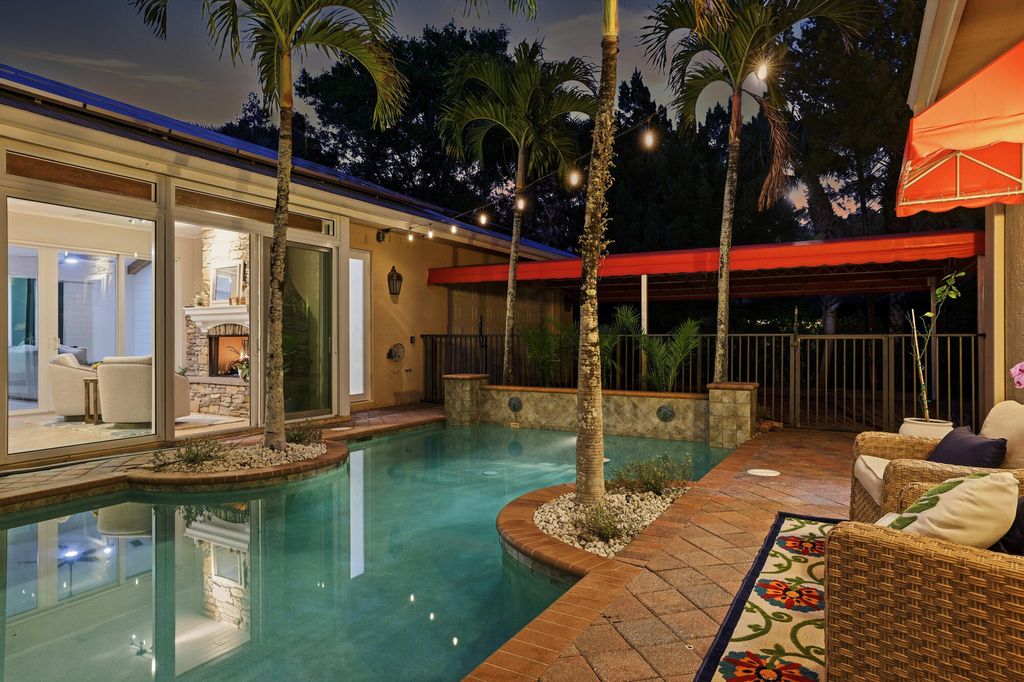 Photo of 9483 166th Way N, Jupiter, FL 33478 (MLS # R11170017)