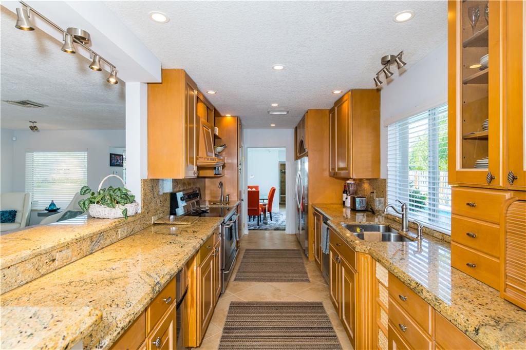 Coral Woods 33-25 B - Residential