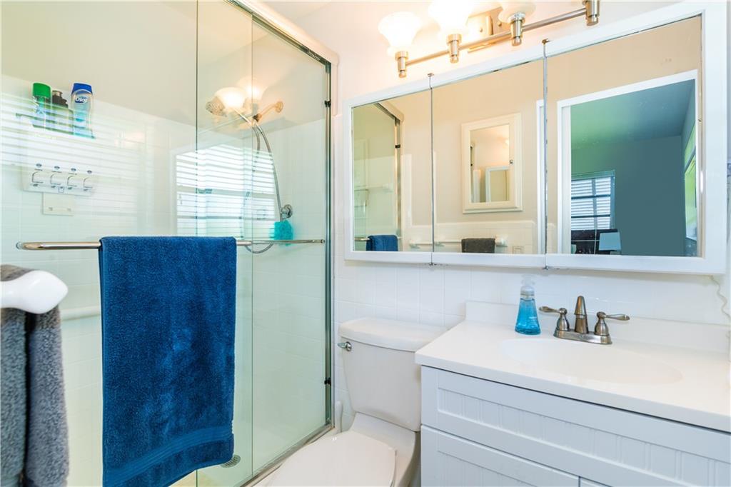 Coral Woods 33-25 B - Residential