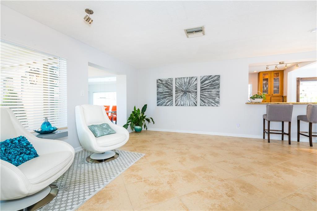 Coral Woods 33-25 B - Residential