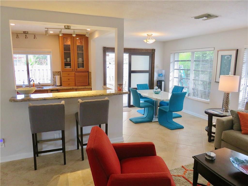 Coral Woods 33-25 B - Residential