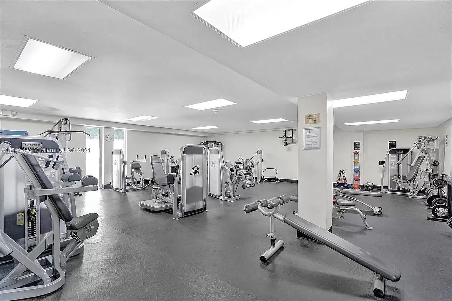 POMPANO BEACH CLUB NORTH CONDO - Residential Lease