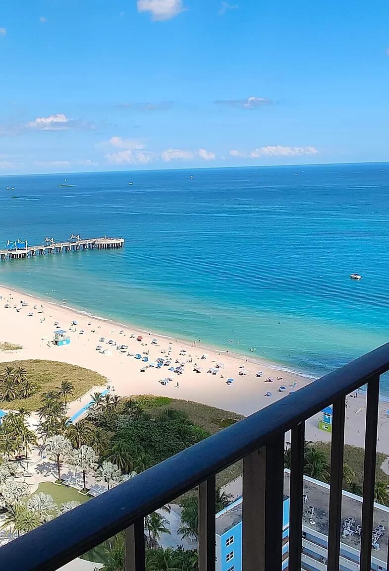 POMPANO BEACH CLUB NORTH CONDO - Residential Lease