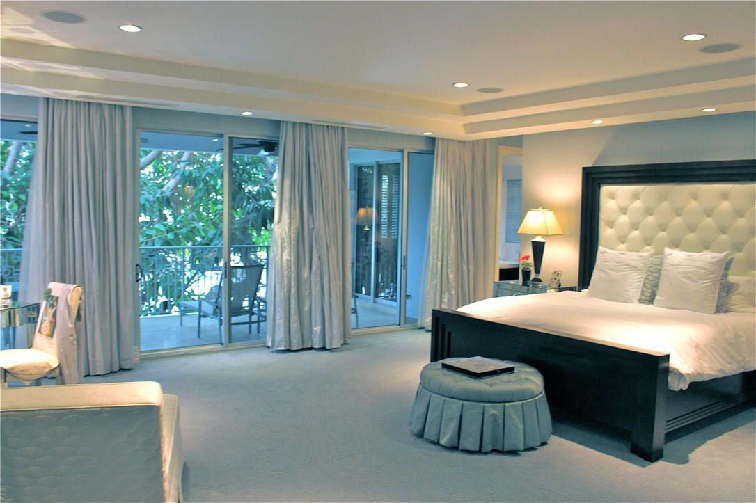 Las Olas Isles - Residential