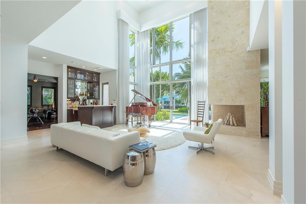 Las Olas Isles - Residential
