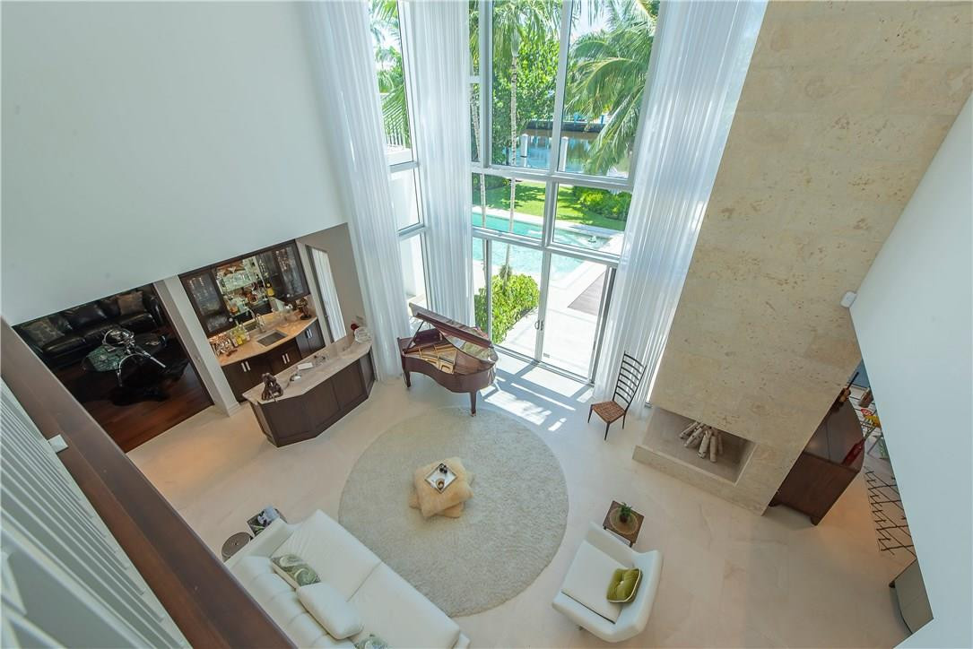 Las Olas Isles - Residential