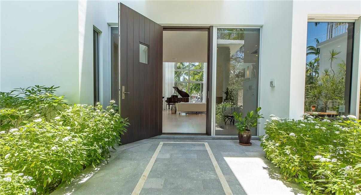 Las Olas Isles - Residential