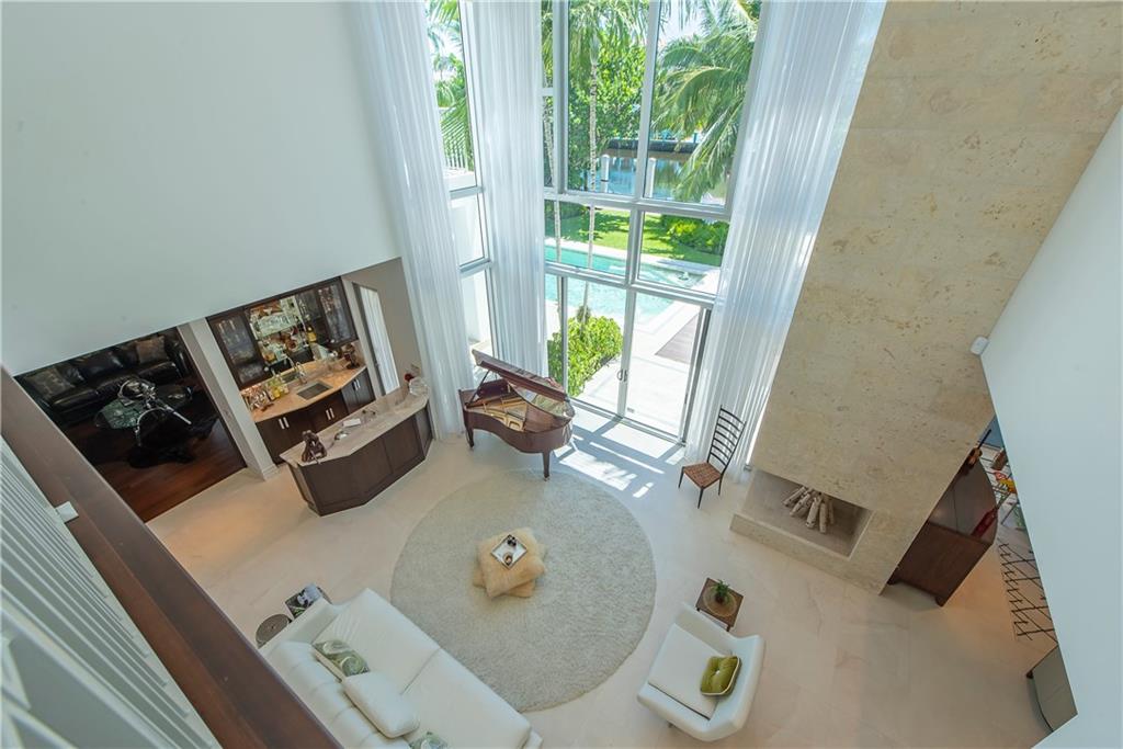 Las Olas Isles - Residential