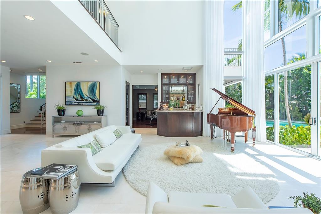 Las Olas Isles - Residential