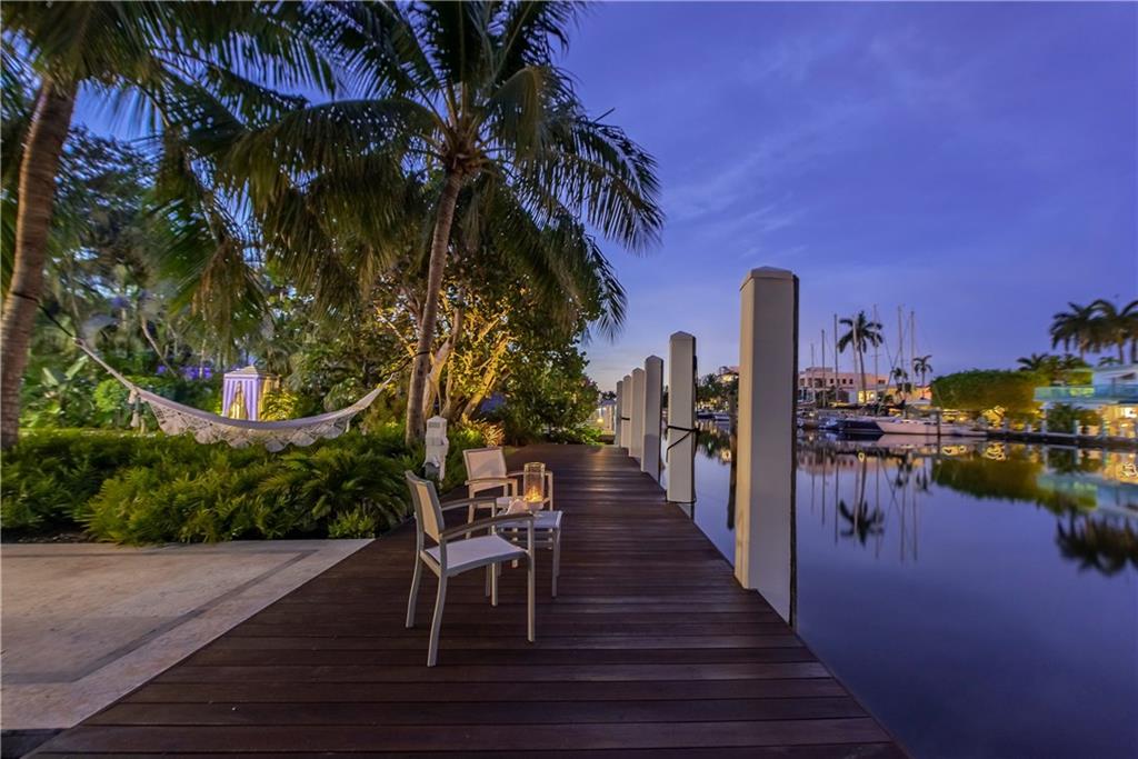 Las Olas Isles - Residential