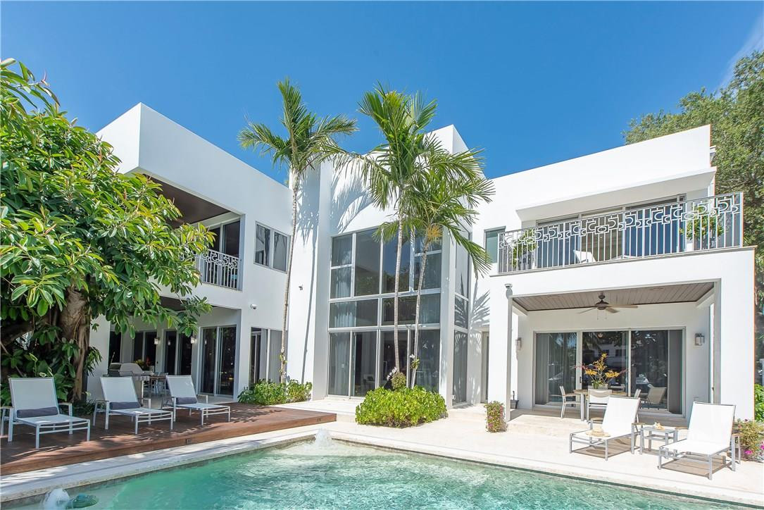 Las Olas Isles - Residential