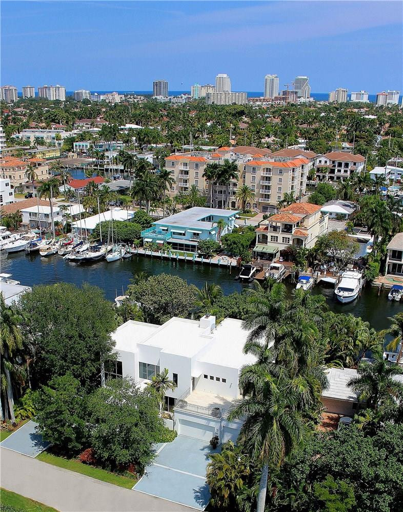 Las Olas Isles - Residential