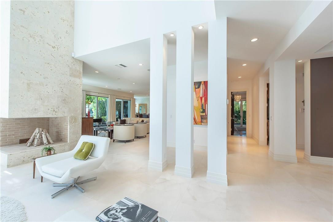 Las Olas Isles - Residential