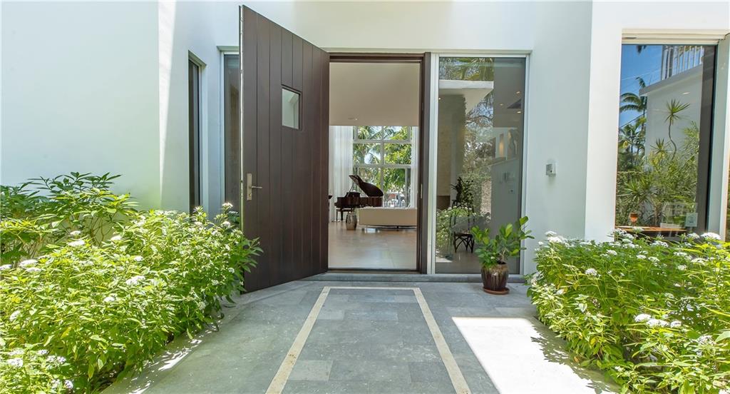 Las Olas Isles - Residential