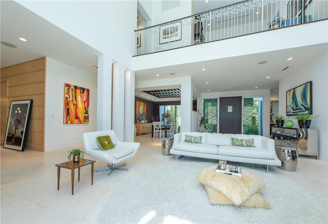 Las Olas Isles - Residential