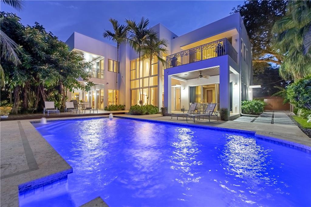 Las Olas Isles - Residential