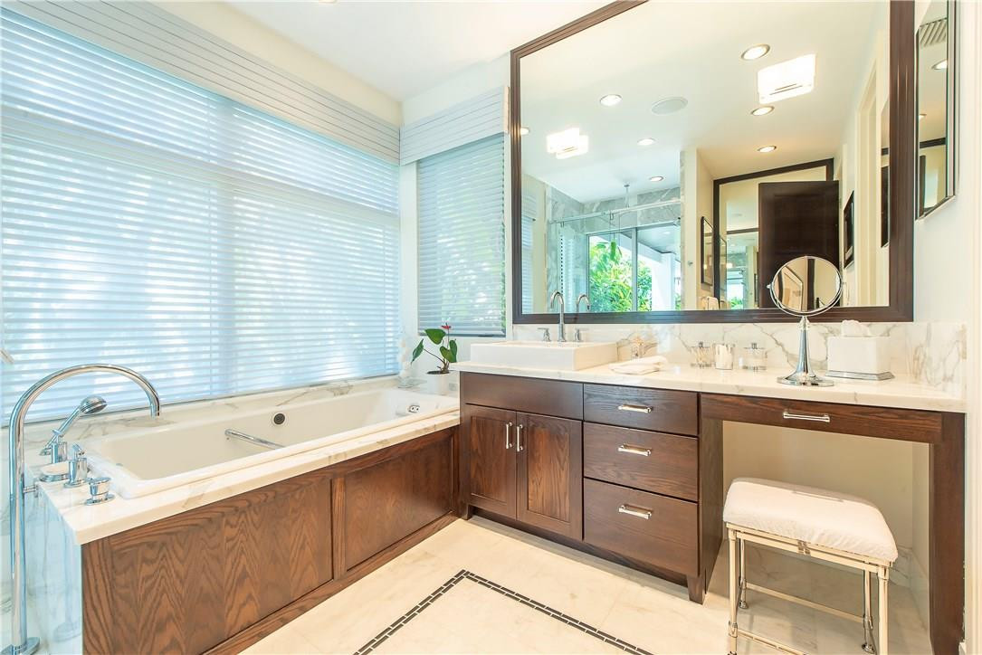 Las Olas Isles - Residential