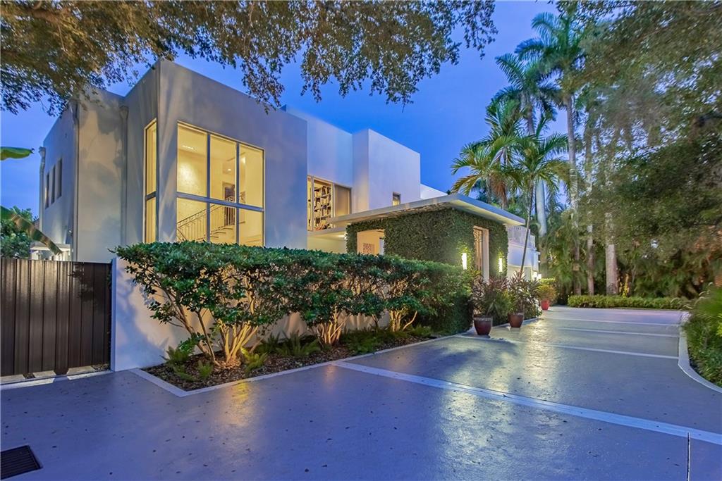 Las Olas Isles - Residential