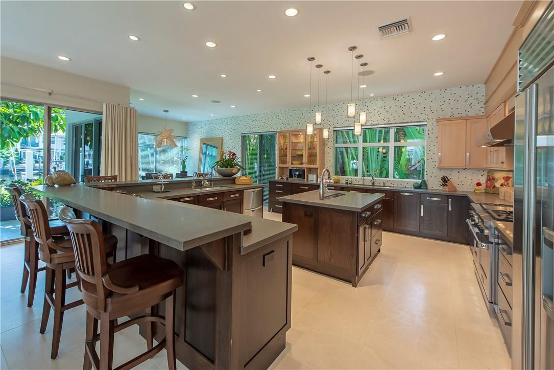 Las Olas Isles - Residential