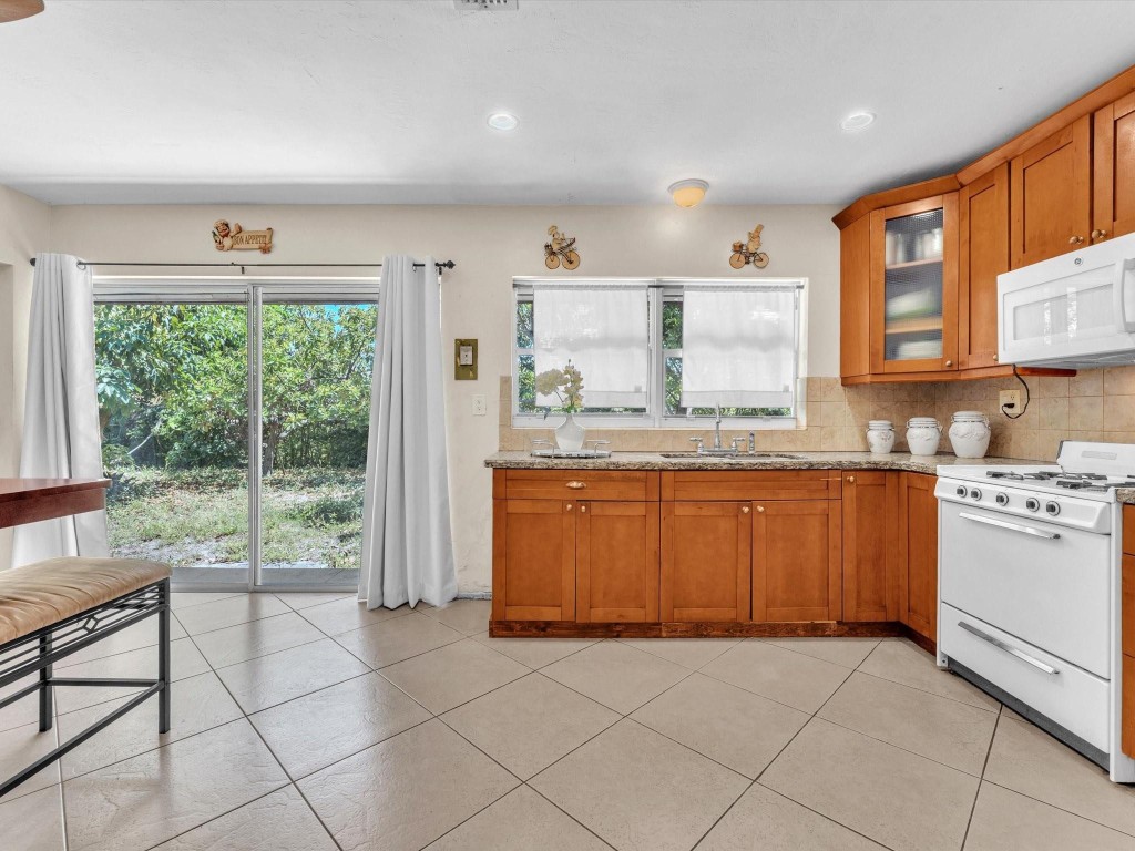 Miramar Isles Sec 6 62-27 - Residential