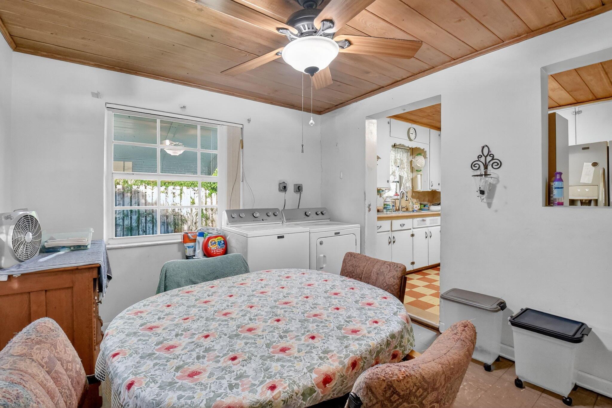 LAKEWOOD GARDENS 1 - Residential